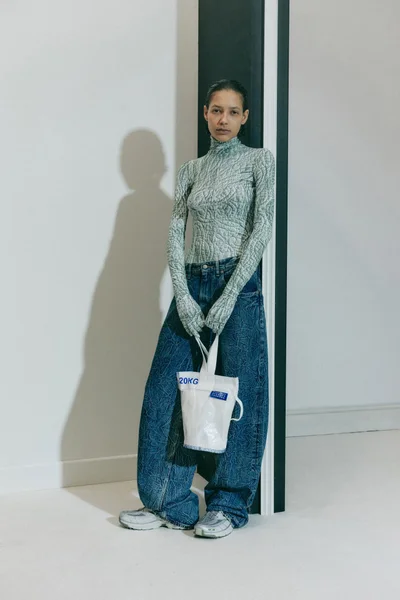Look 24